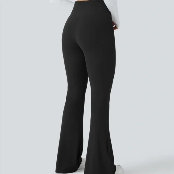 New with tags, Halara high waisted, crossover Black Flared Pants, size small - Picture 2 of 6